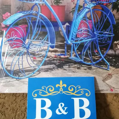 Laura E Chiara Panzió 3*