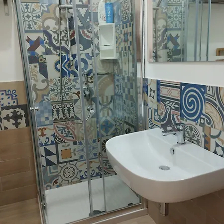 Laura E Chiara Panzió Trapani